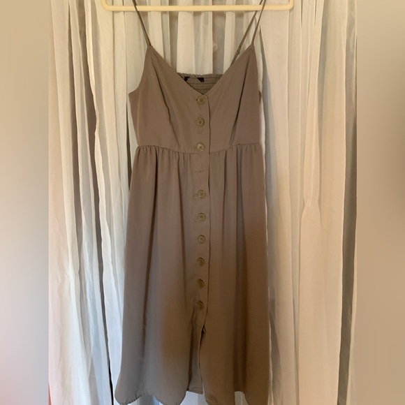 Olive green button up midi dress , Size M, - Picture 4 of 5